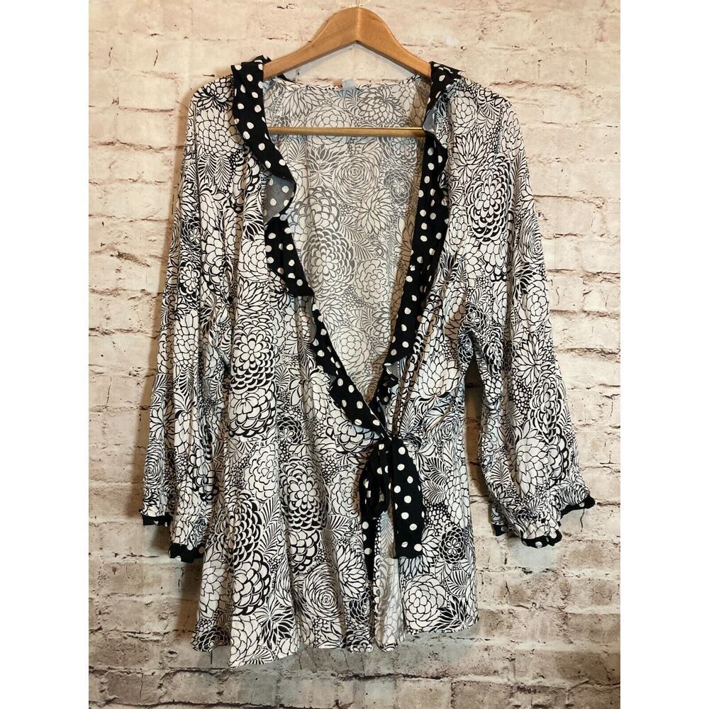 Cato Top Womens 22/24W Faux Wrap Black & White Floral Ruffle Plus Tie Side Flowy